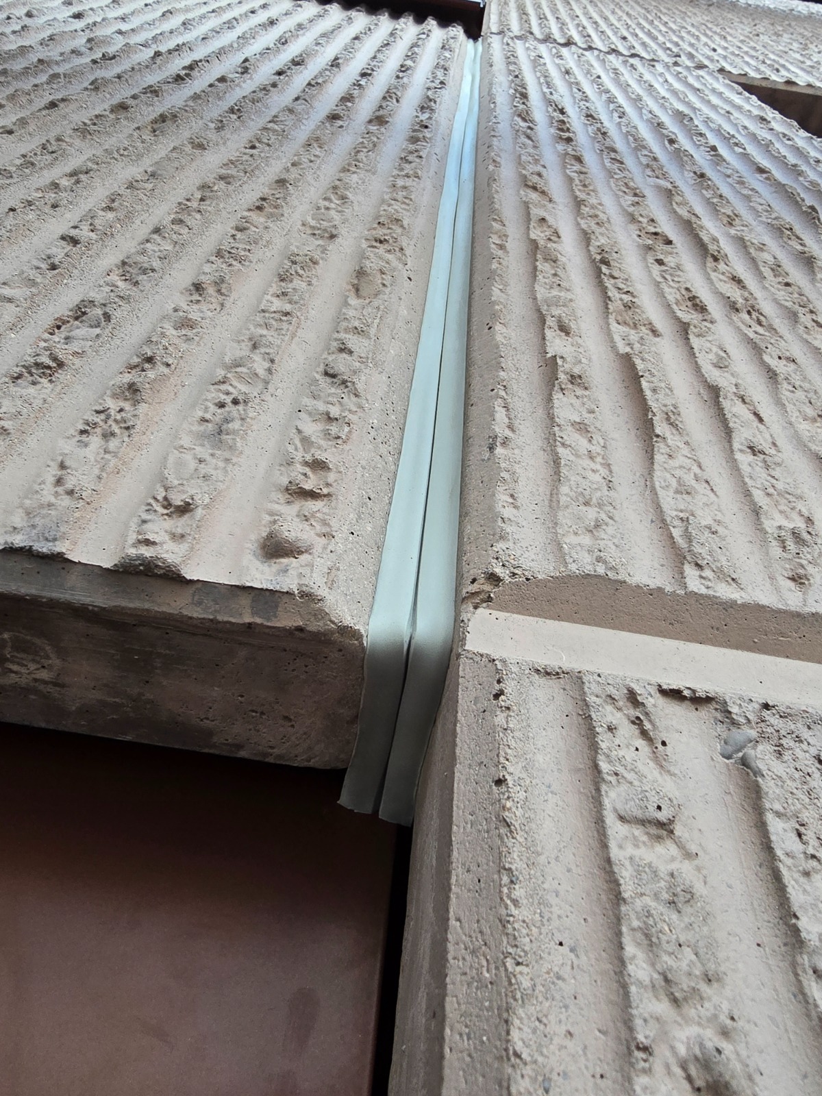 Gummidichtungen für Gebäudeaußenfassaden - Flexibel